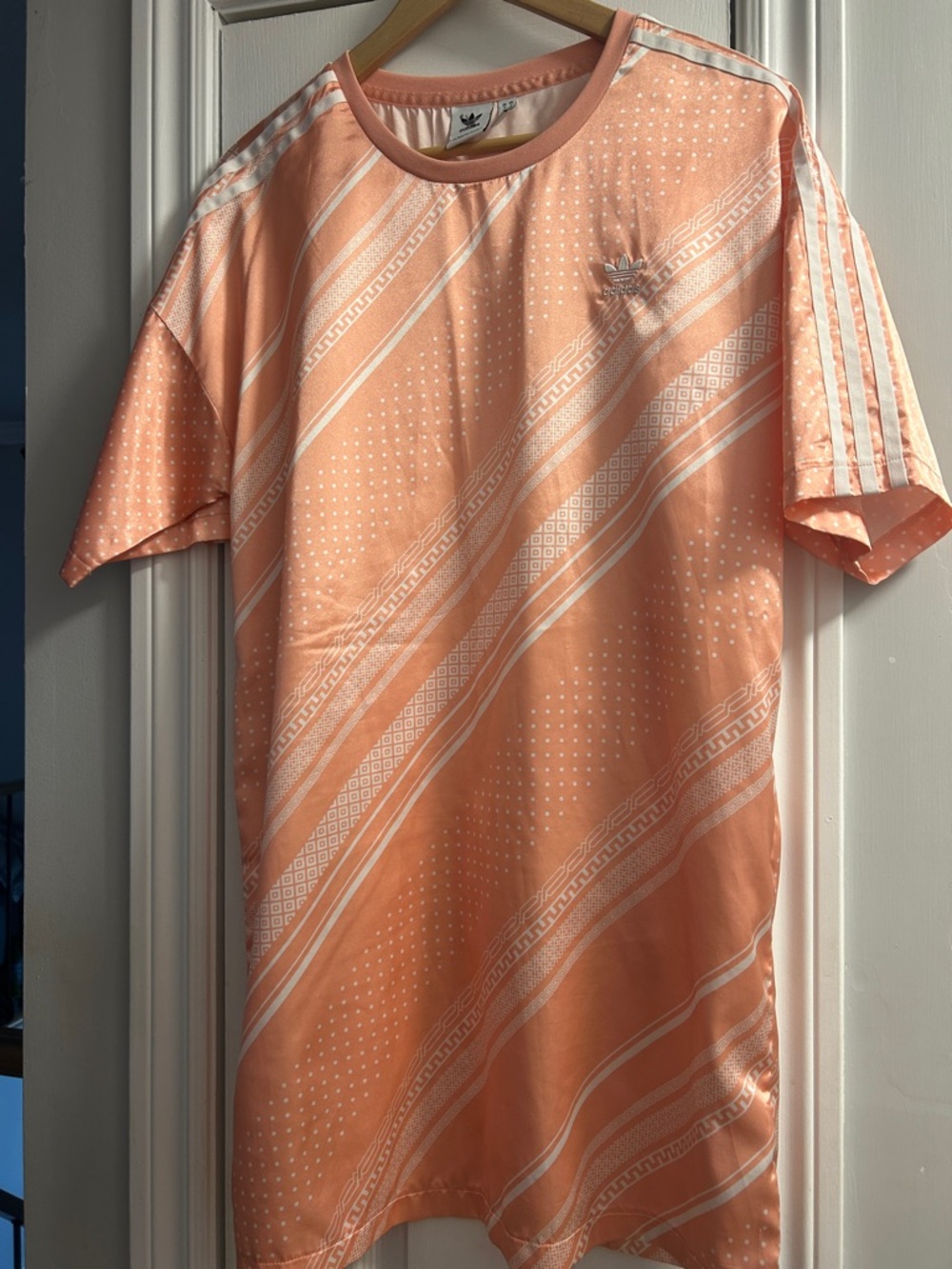 Adidas Women Athletics Trefoil Dress. Color soft peach.